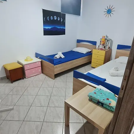 George Modern Flat Near Airport-Expo-Sea Daire Artemida  Dış mekan fotoğraf
