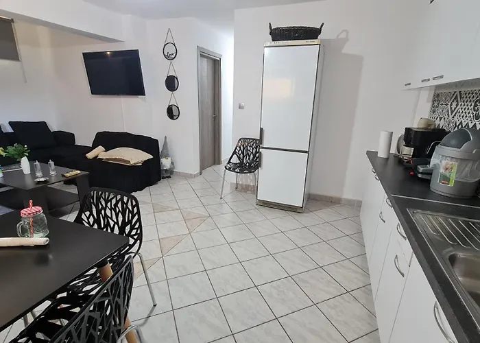 George Modern Flat Near Airport-Expo-Sea
